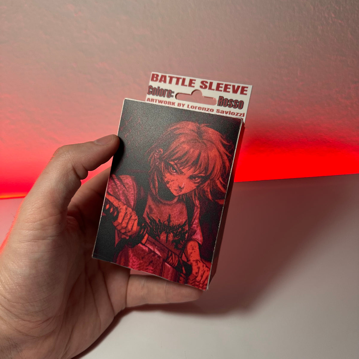 Battle Sleeves Saifu colore Rosso, artwork di Lorenzo Saviozzi